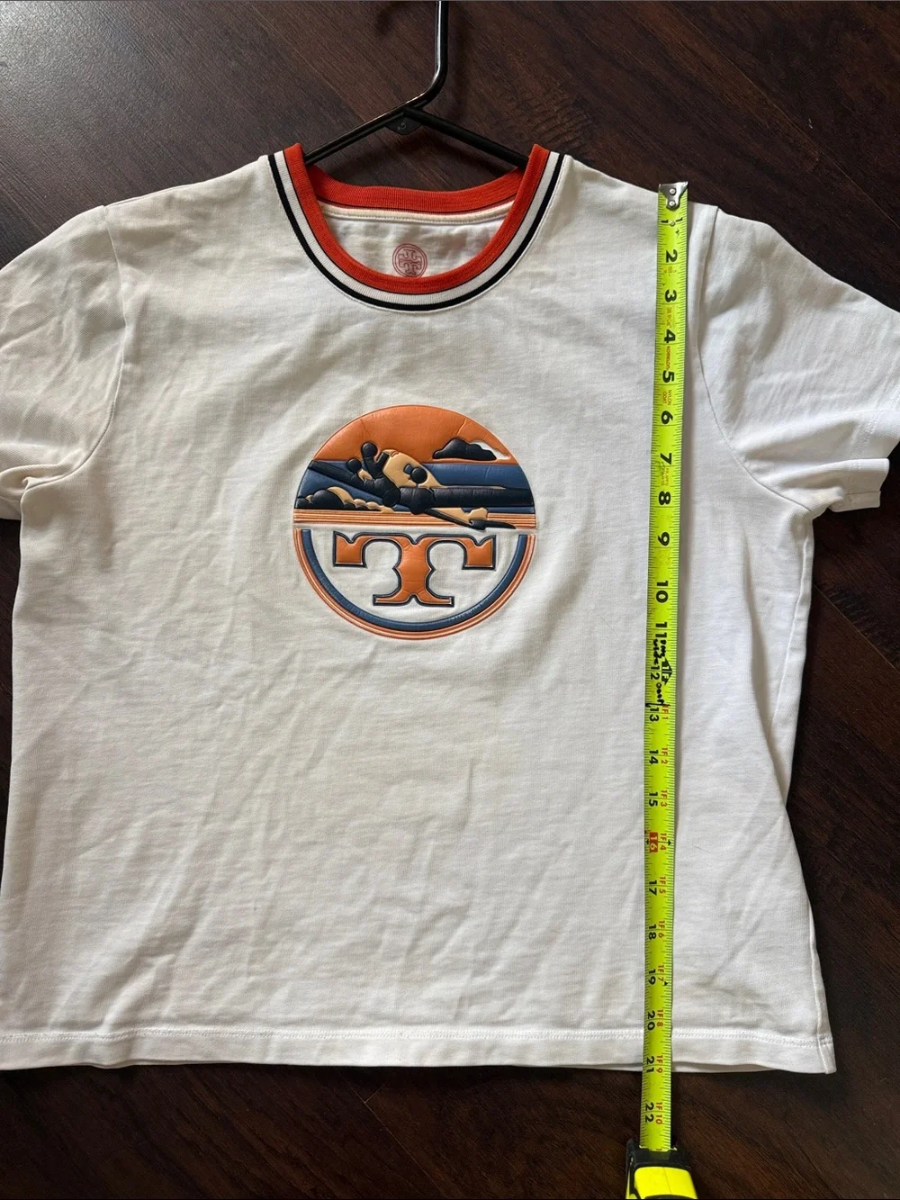 Tory Burch White Graphic Logo Ringer T-Shirt size large